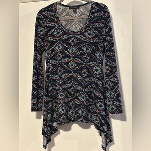 Karen Kane Black and Blue Patterned Long Sleeve Top